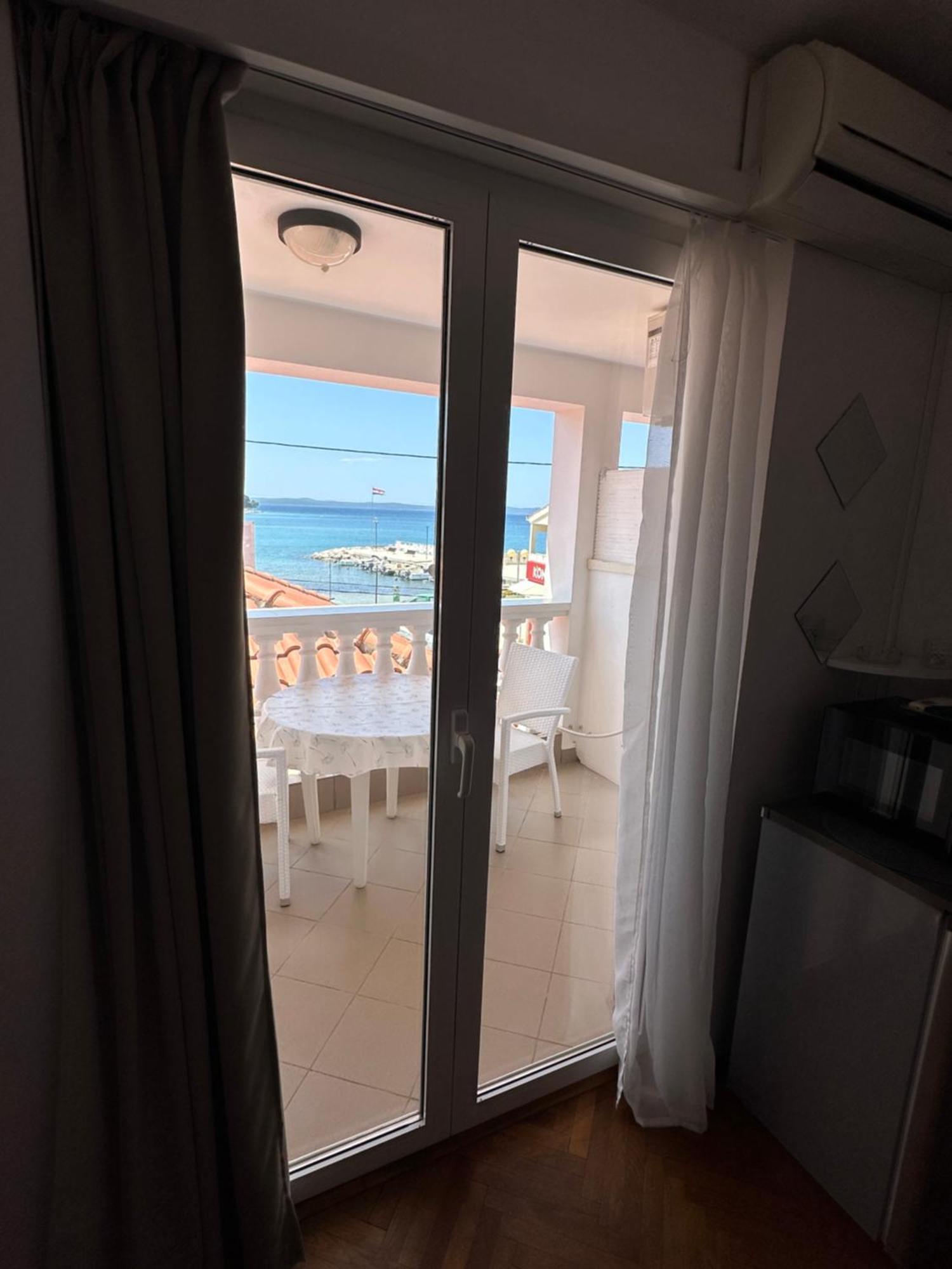 Apartment And Rooms Sidro بيتريتْشاني المظهر الخارجي الصورة
